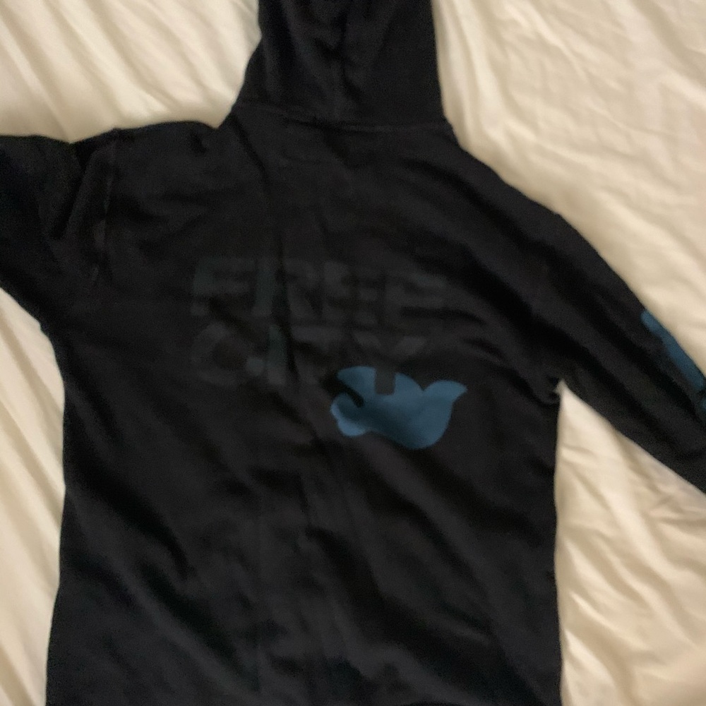 Free city front zip sweatshirt